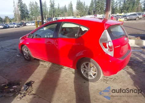 2012 Toyota Prius C Three from USA, damaged, VIN JTDKDTB33C1019002